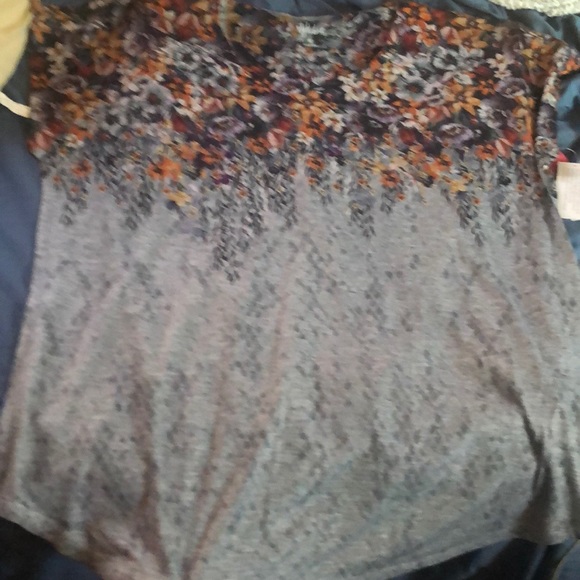 Shirt - Picture 2 of 2